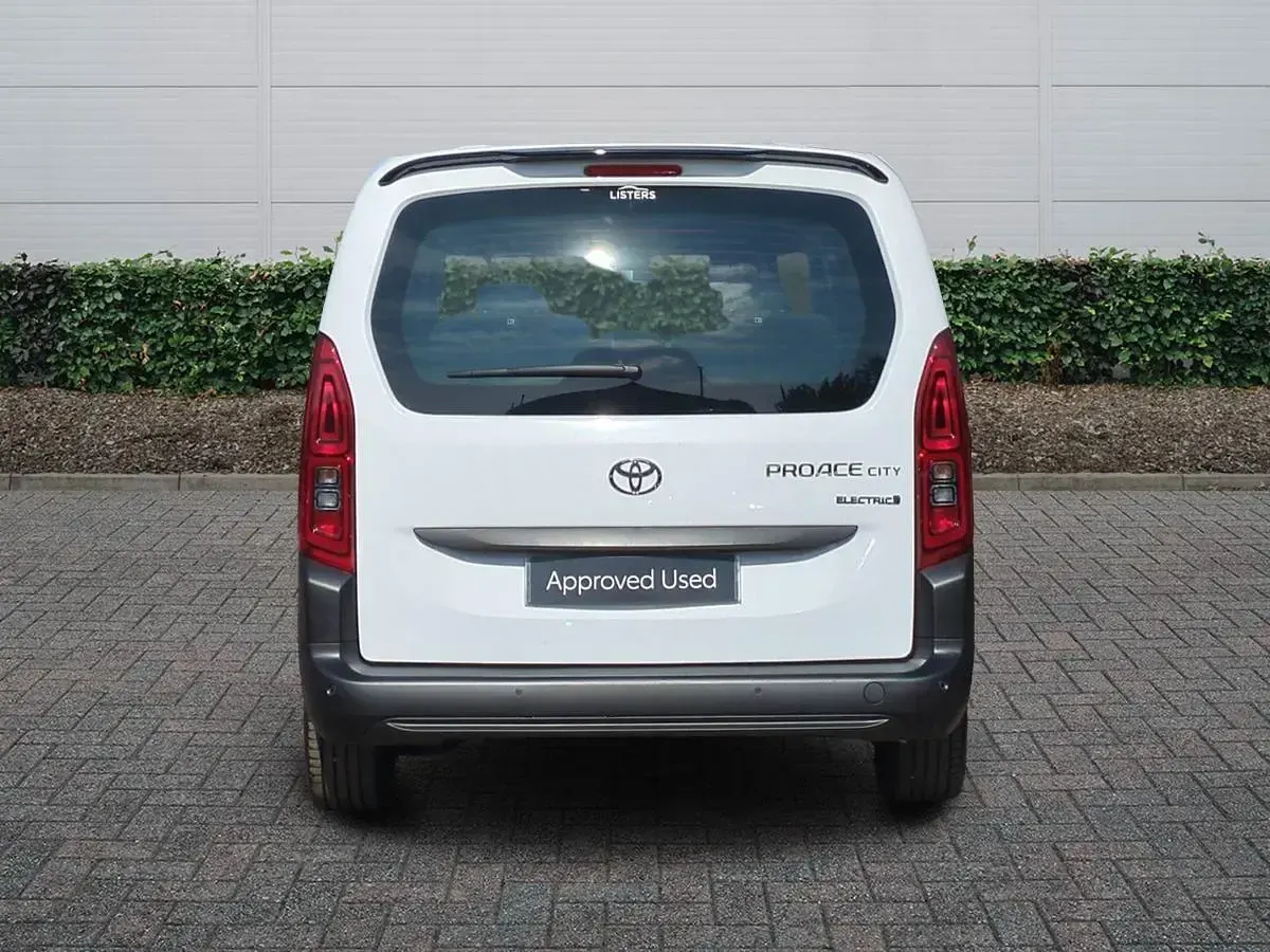 New Toyota Proace Verso City 100 kW (136 HP) 2026 White Estate