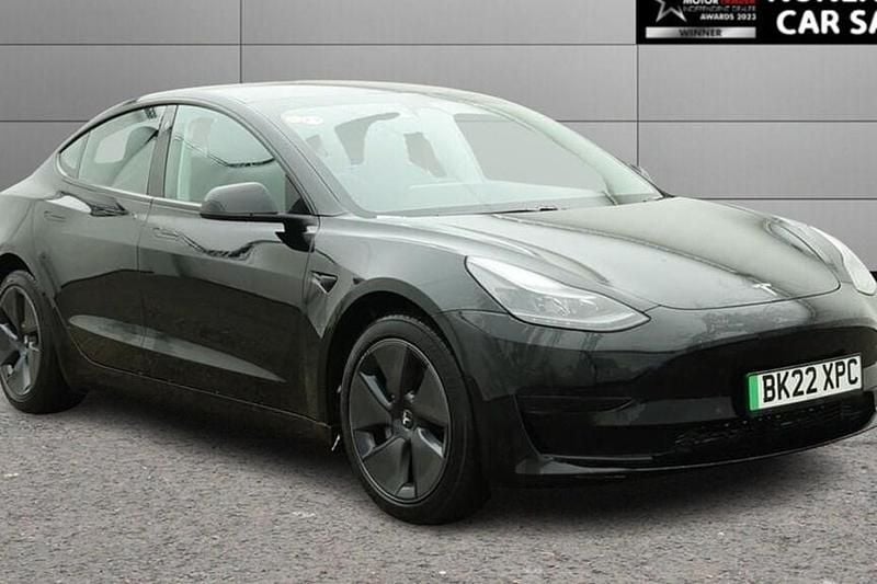 Black Used 2022 Tesla Model 3 Standard Range Sedan | £17,500 (Good price) - Image 1/1