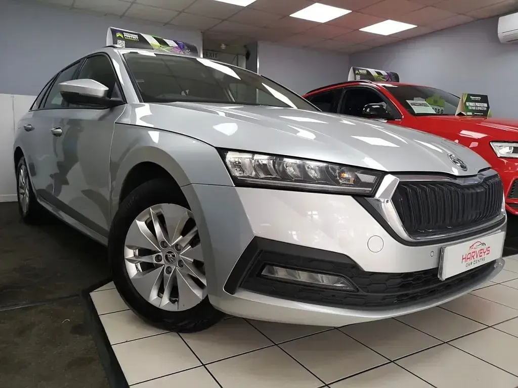Used Skoda Octavia SE Technology 150 HP (110 kW) 2021 Silver Estate