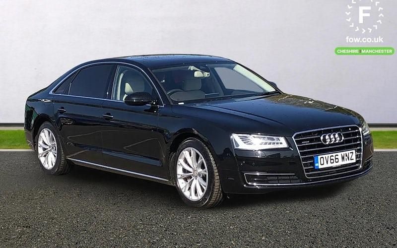 Usado Audi A8 Comfort 262 HP (192 kW) 2016 Preto Sedan