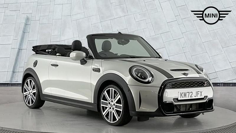 Silver Used 2022 Mini Cooper S Exclusive Hatchback | £22,750 (Fair price) - Image 1/4