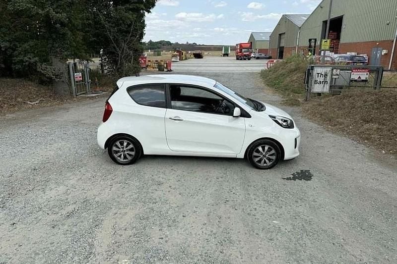 White Used 2016 Kia Picanto 2 Hatchback | £2,995 (Good price) - Image 1/1