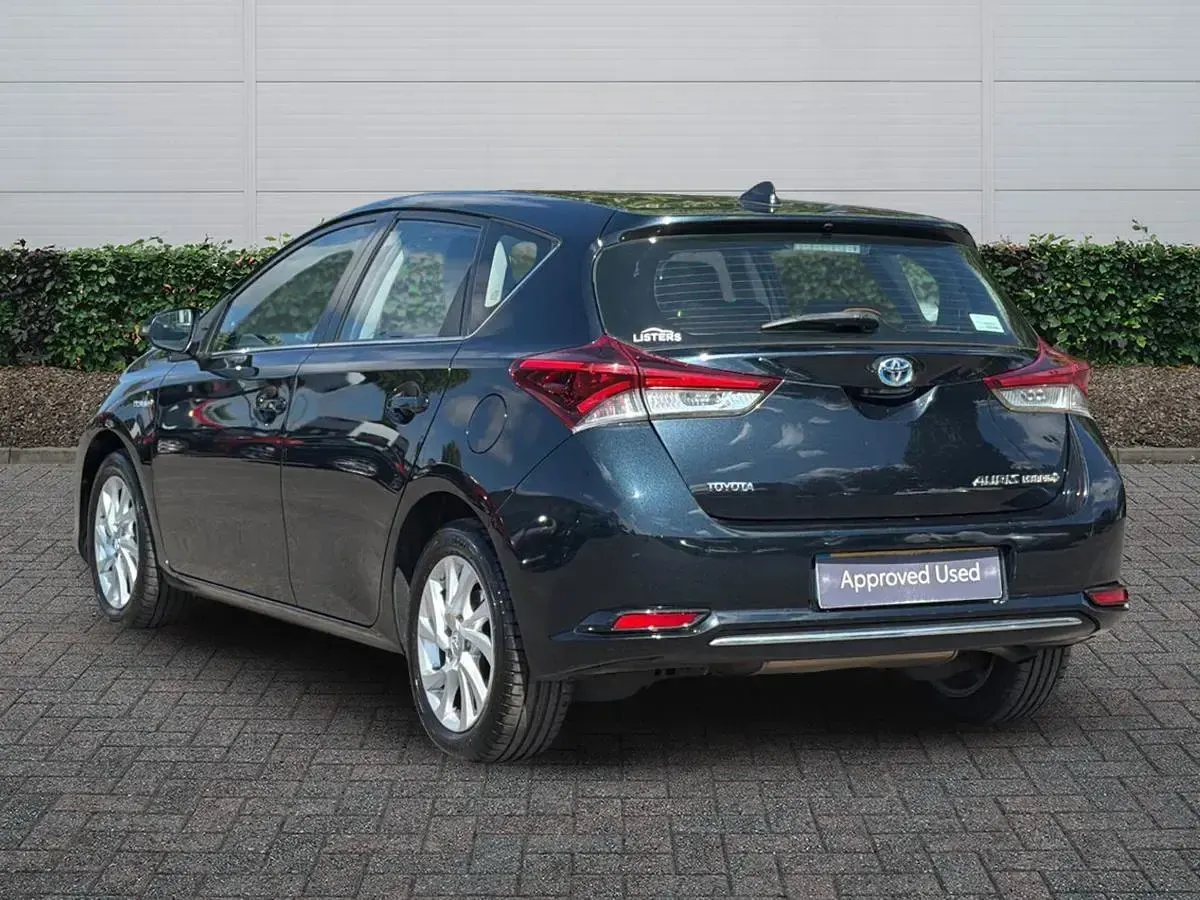 Used Toyota Auris Hybrid 2016 Grey Hatchback