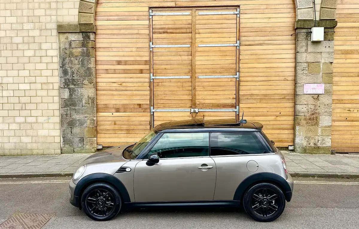 Used Mini Cooper D Hatch 2013 Silver Hatchback