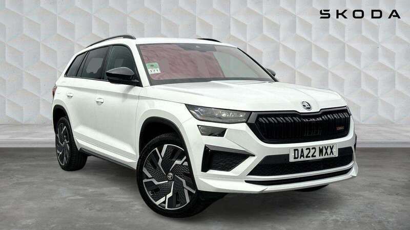 White Used 2022 Skoda Kodiaq vRS SUV | £35,000 (Fair price) - Image 1/4