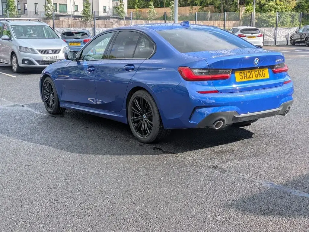Used BMW 320 M Sport 190 HP (139 kW) 2021 Blue Sedan