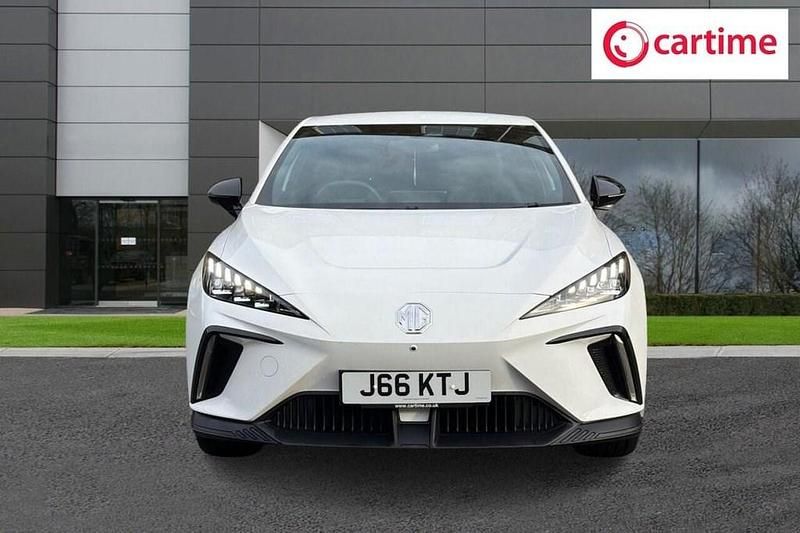 Used MG MG4 EV Trophy 63 kW (87 HP) 2023 White Hatchback
