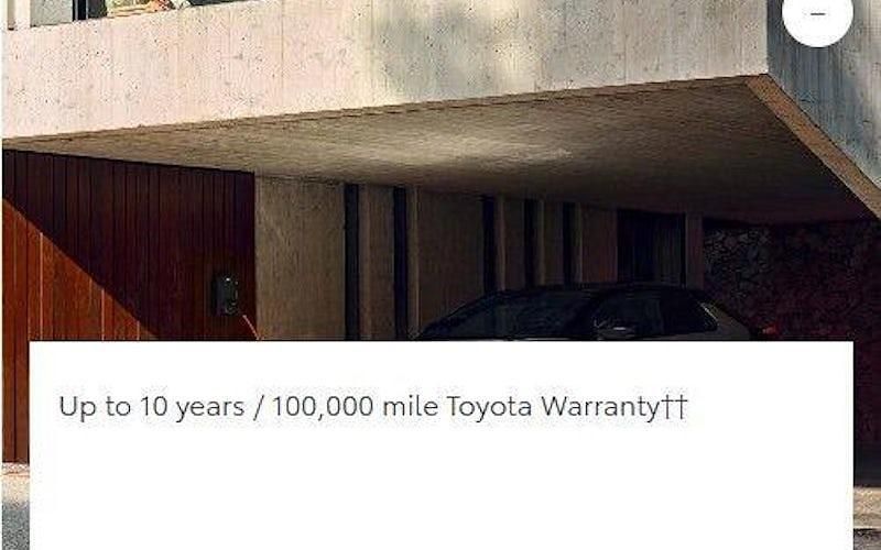 Used 2025 Toyota Yaris Hybrid Design Hatchback | £18,490 (Super price) - Image 1/1