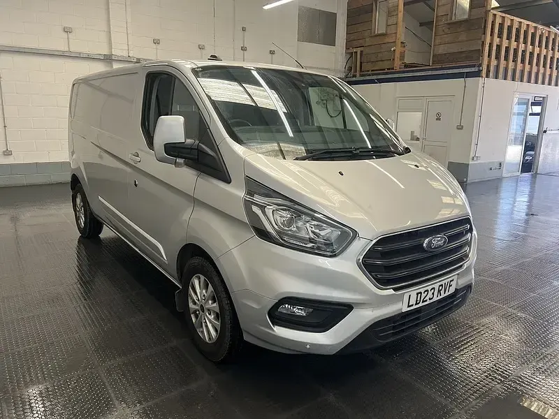 Used Ford Transit Custom Limited 130 HP (95 kW) 2023 Silver Van
