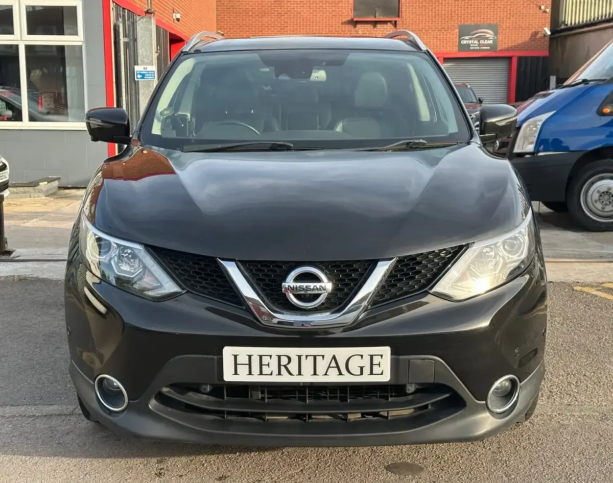 Used Nissan Qashqai Tekna 163 HP (119 kW) 2016 Black SUV