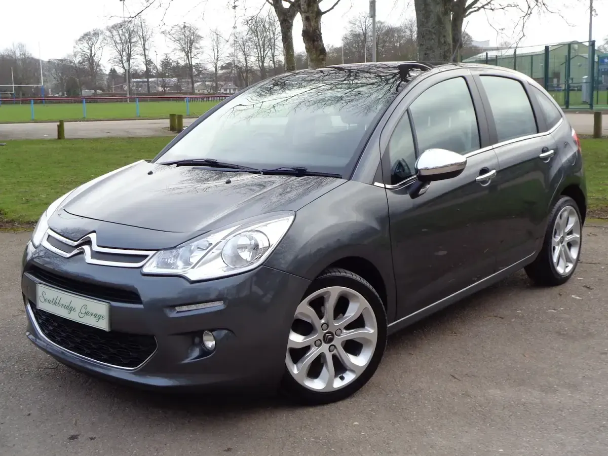Used Citroën C3 SELECTION 2014 Shark grey metallic Hatchback