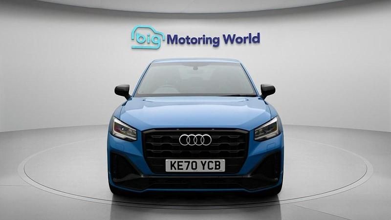 Used Audi Q2 Black Edition 150 HP (110 kW) 2020 Blue SUV