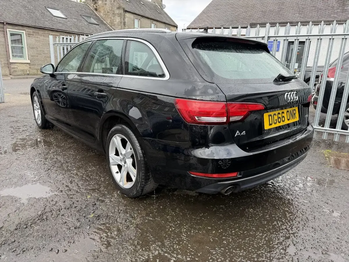 Used Audi A4 Sport 150 HP (110 kW) 2016 Black Estate