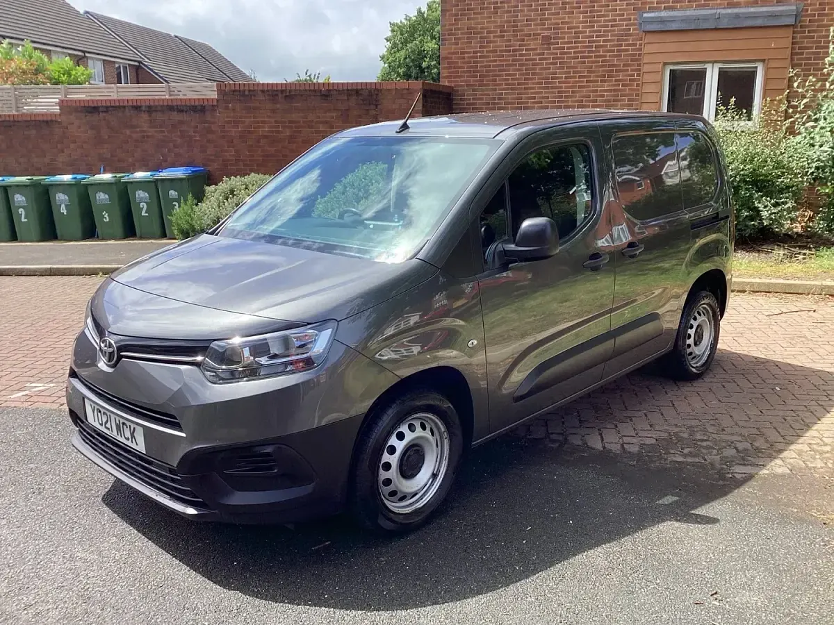 Used Toyota Proace Active 120 HP (88 kW) 2021 Grey MPV