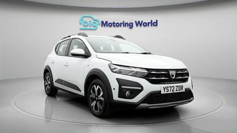 Used 2022 Dacia Sandero Prestige Hatchback | £11,700 (Good price) - Image 1/4