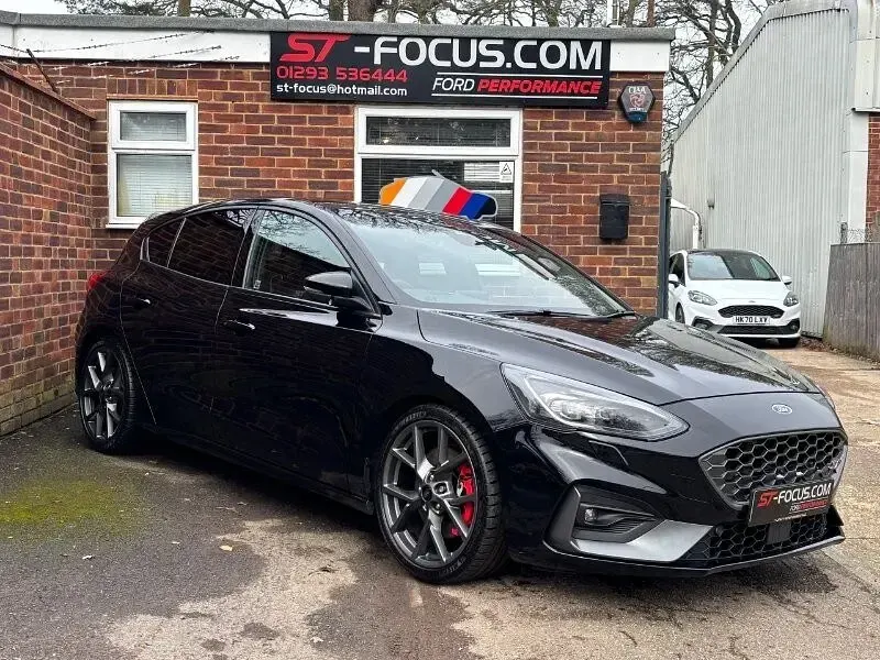 Used Ford Focus ST 280 HP (205 kW) 2019 Black Hatchback