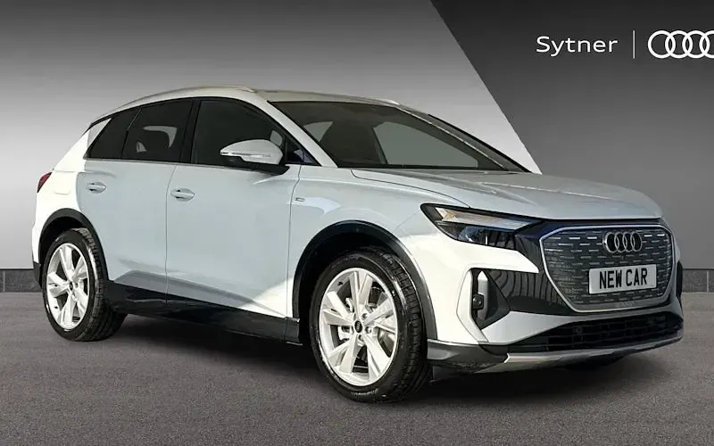 Second-hand Audi Q4 e-tron S-Line 150 kW (204 CP) 2026 SUV