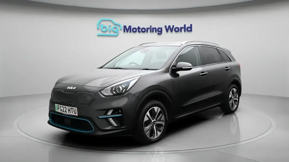 Usado Kia e-Niro 147 kW (201 CV) 2022 Gris SUV