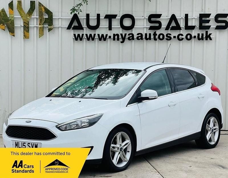 White Used 2015 Ford Focus Zetec Hatchback | £5,199 (Good price) - Image 1/4