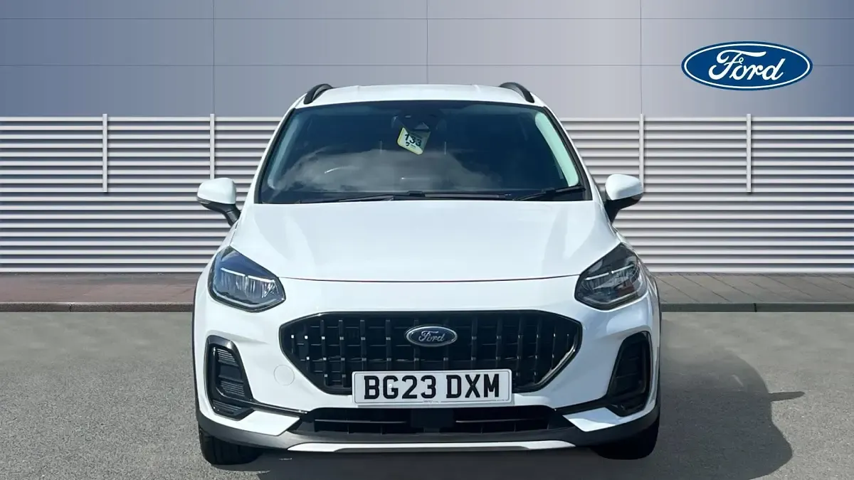 Begagnad Ford Fiesta Active 125 HK (91 kW) 2023 Vit Halvkombi