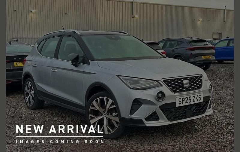 Silver Used 2025 Seat Arona Xperience Lux SUV | £19,000 (Fair price) - Image 1/4