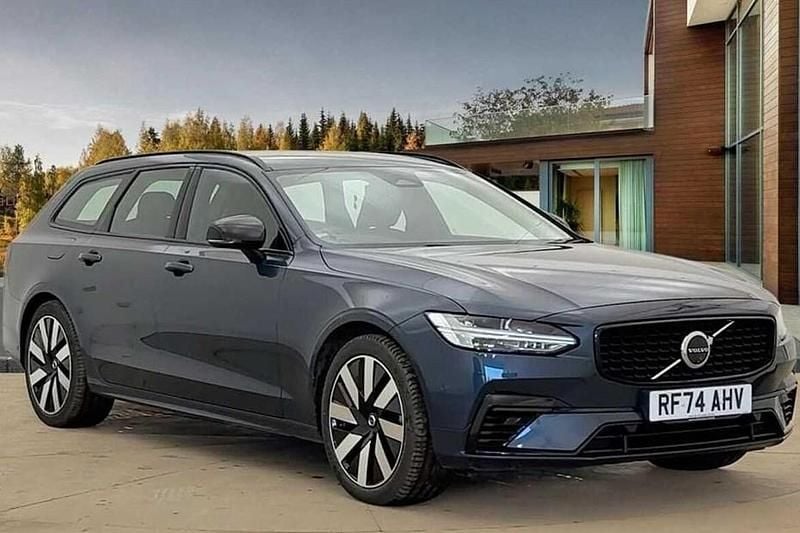 Used Volvo V90 Plus 2025 Blue Estate