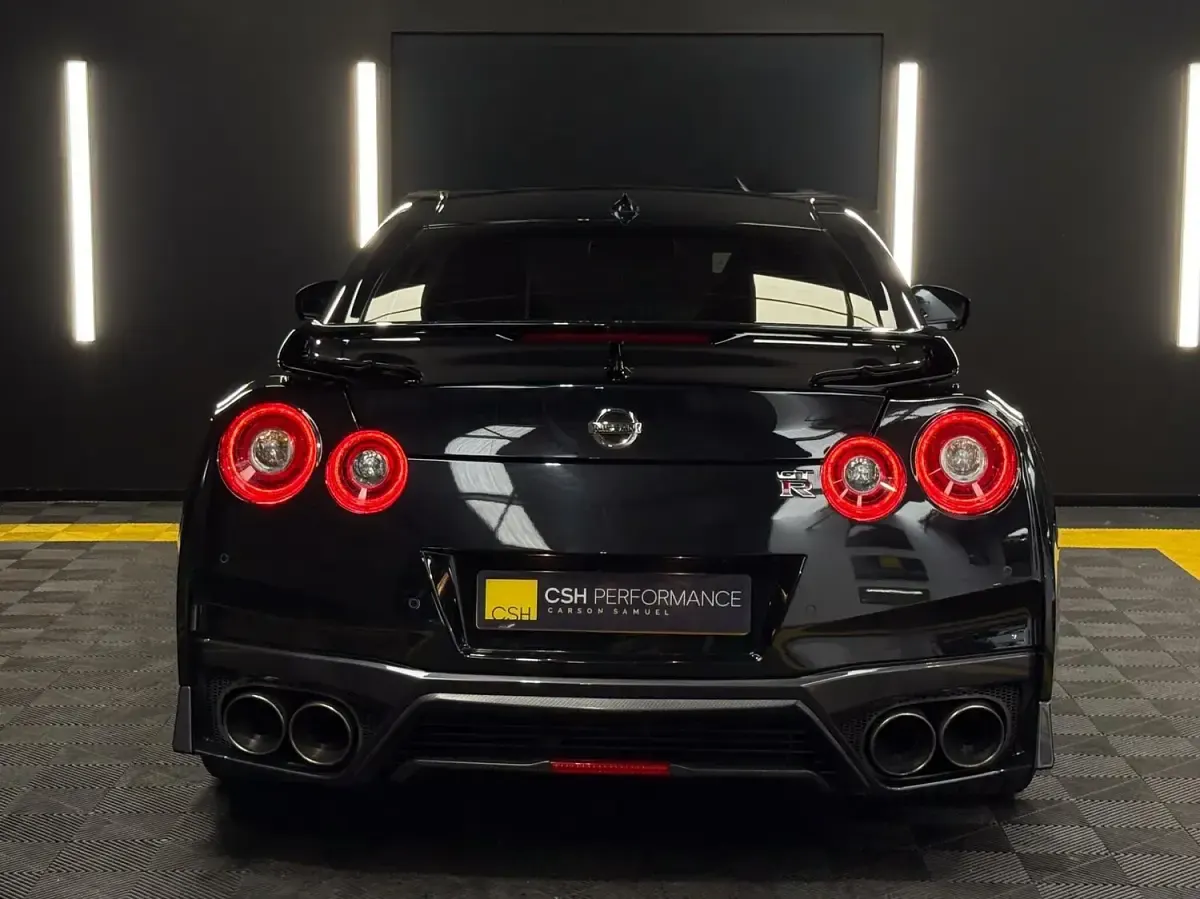 Used Nissan GT-R Recaro 570 HP (419 kW) 2017 Black Coupe
