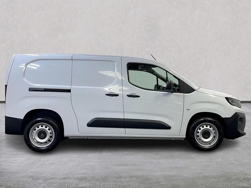 New Peugeot Expert 143 HP (105 kW) 2025 White Van