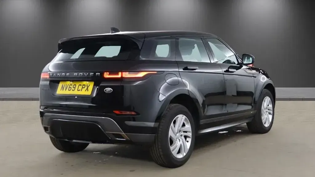 Used Land Rover Range Rover evoque R-Dynamic 150 HP (110 kW) 2020 Black SUV