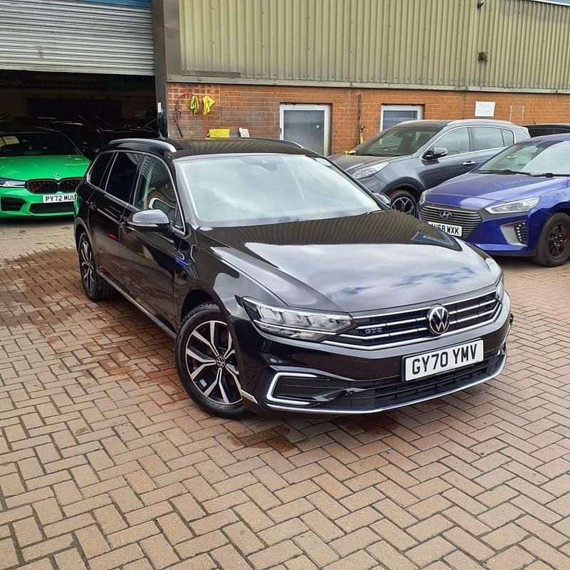 Black Used 2020 VW Passat GTE Estate | £12,480 - Image 1/4