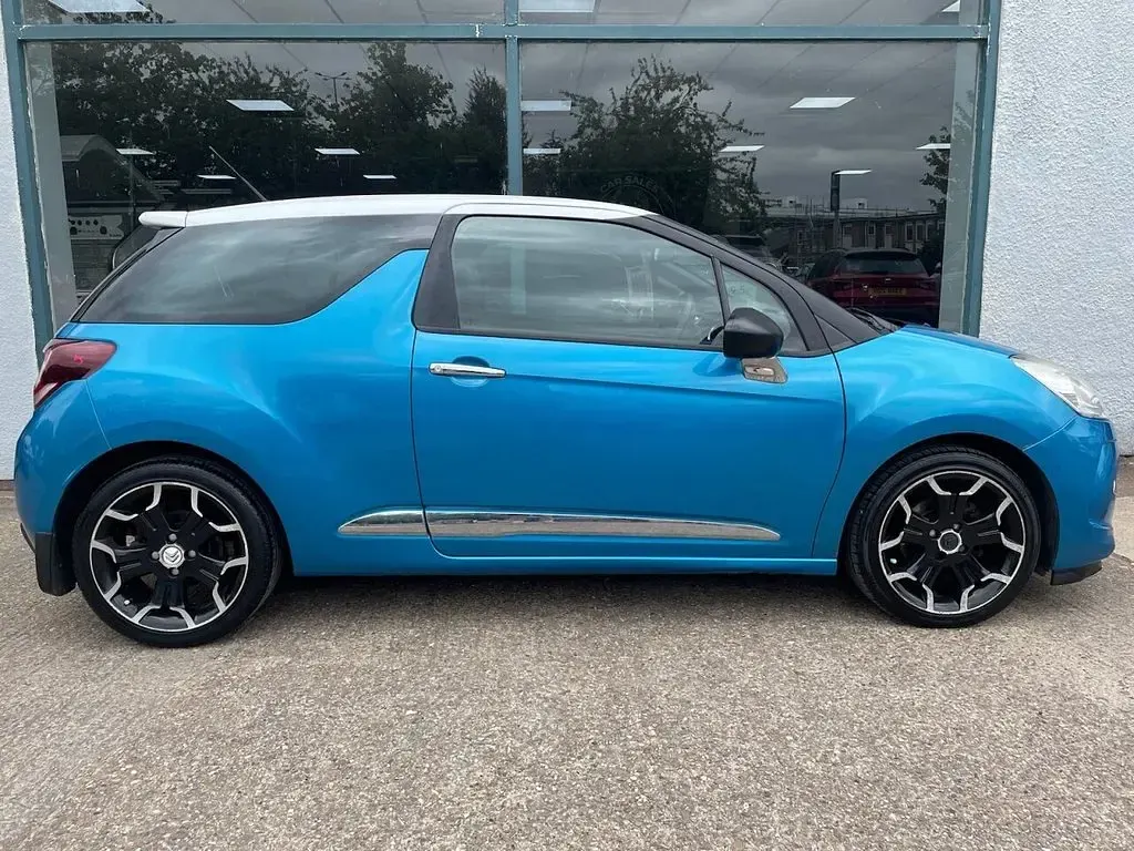 Used Citroën DS3 110 HP (80 kW) 2012 Blue Hatchback
