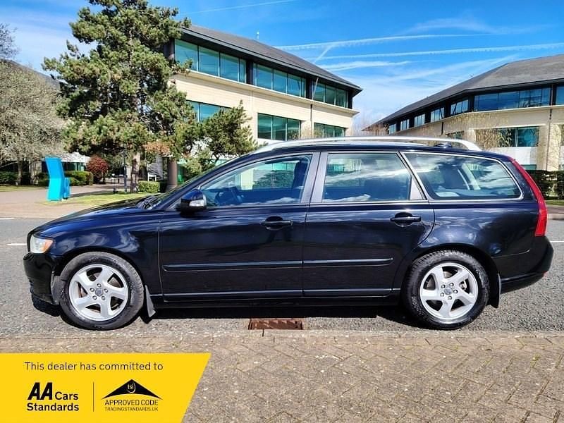 Used Volvo V50 115 HP (84 kW) 2012 Black Estate