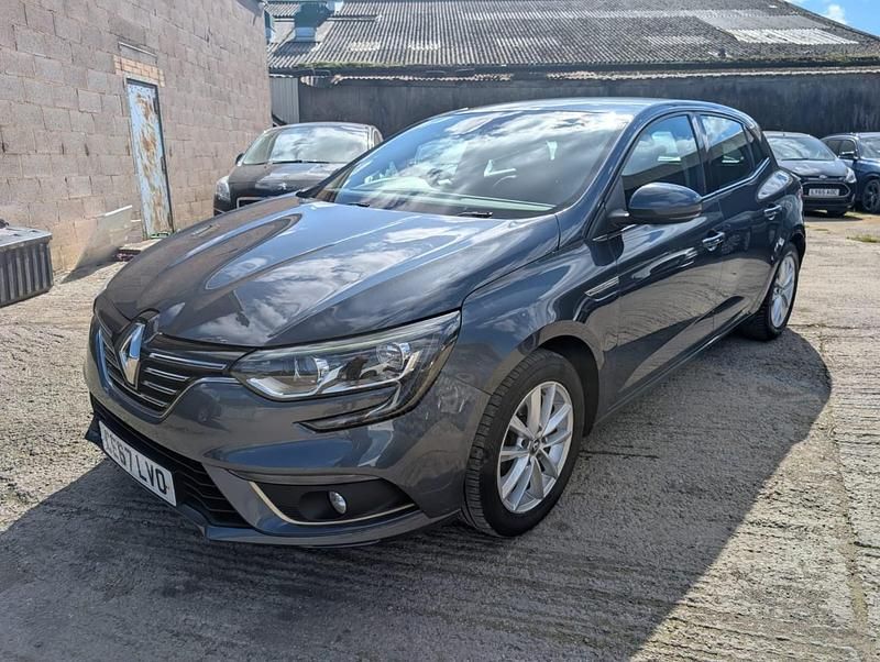 Used Renault Mégane IV Dynamique 110 HP (80 kW) 2017 Grey Hatchback