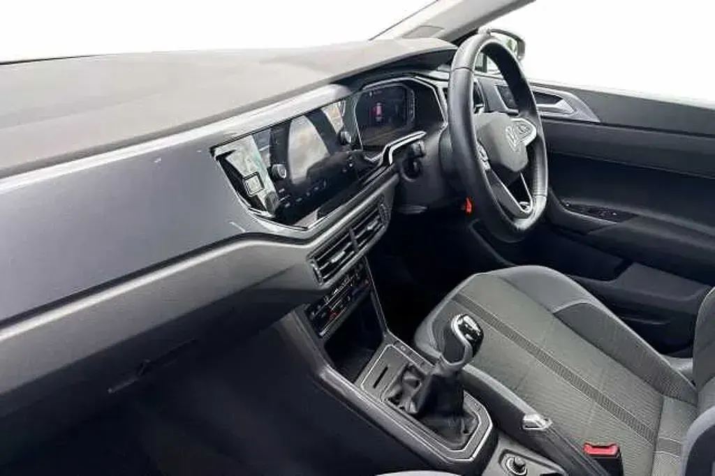 Used VW Polo 95 HP (69 kW) 2023 Hatchback
