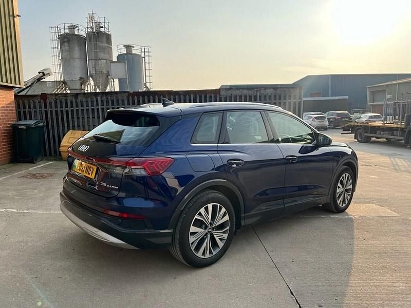 Used Audi Q4 e-tron Sport 125 kW (170 HP) 2021 Blue SUV
