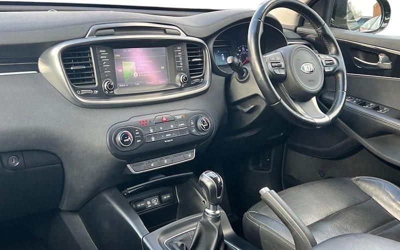 Used Kia Sorento 200 HP (147 kW) 2016 Black SUV