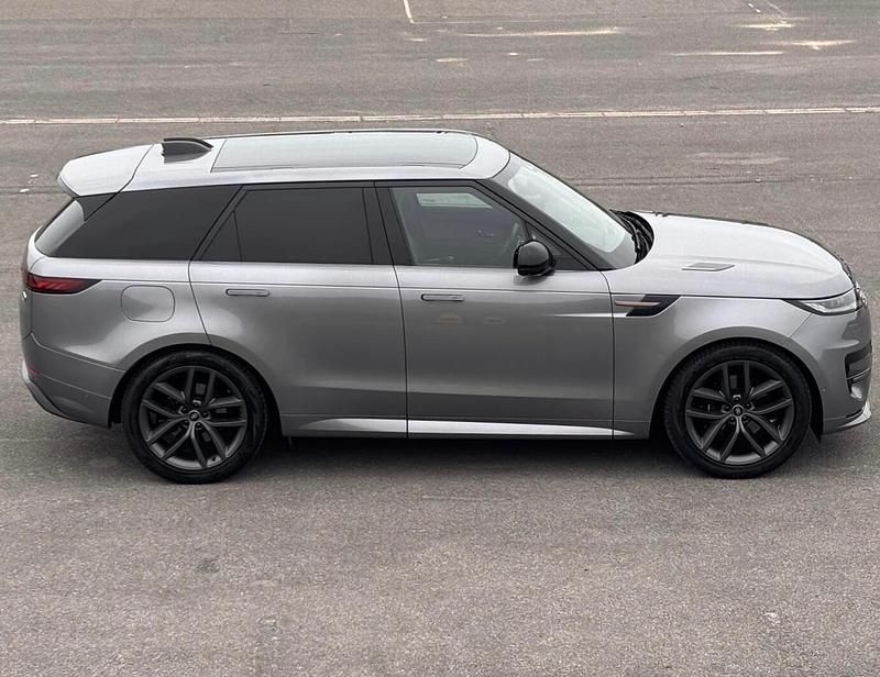 Second-hand Land Rover Range Rover Sport SE Dynamic 2022 Gri SUV