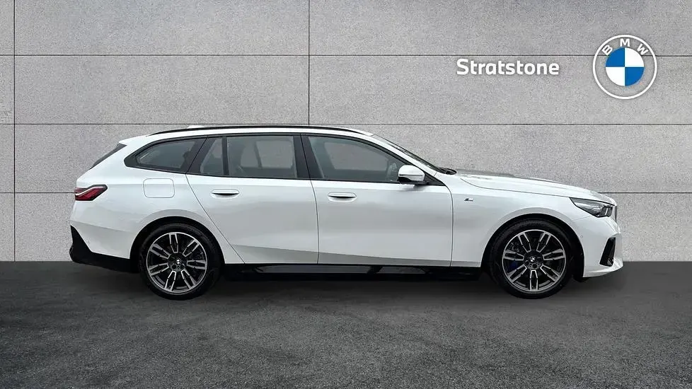 Used BMW i5 M Sport 246 kW (335 HP) 2025 White Estate