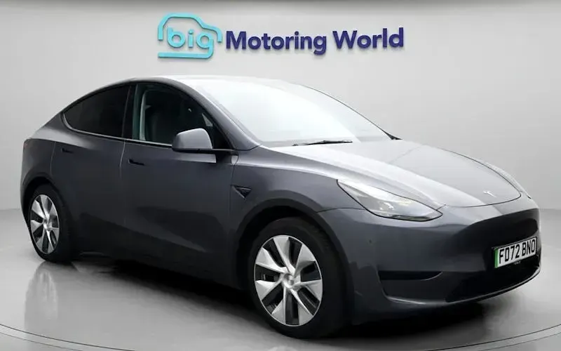 Used Tesla Model Y Standard Range 219 kW (299 HP) 2024 SUV