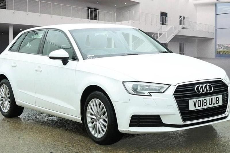 Used Audi A3 Design 116 HP (85 kW) 2018 Sedan