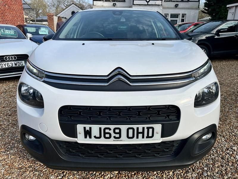 Used Citroën C3 Flair 83 HP (61 kW) 2019 White Hatchback