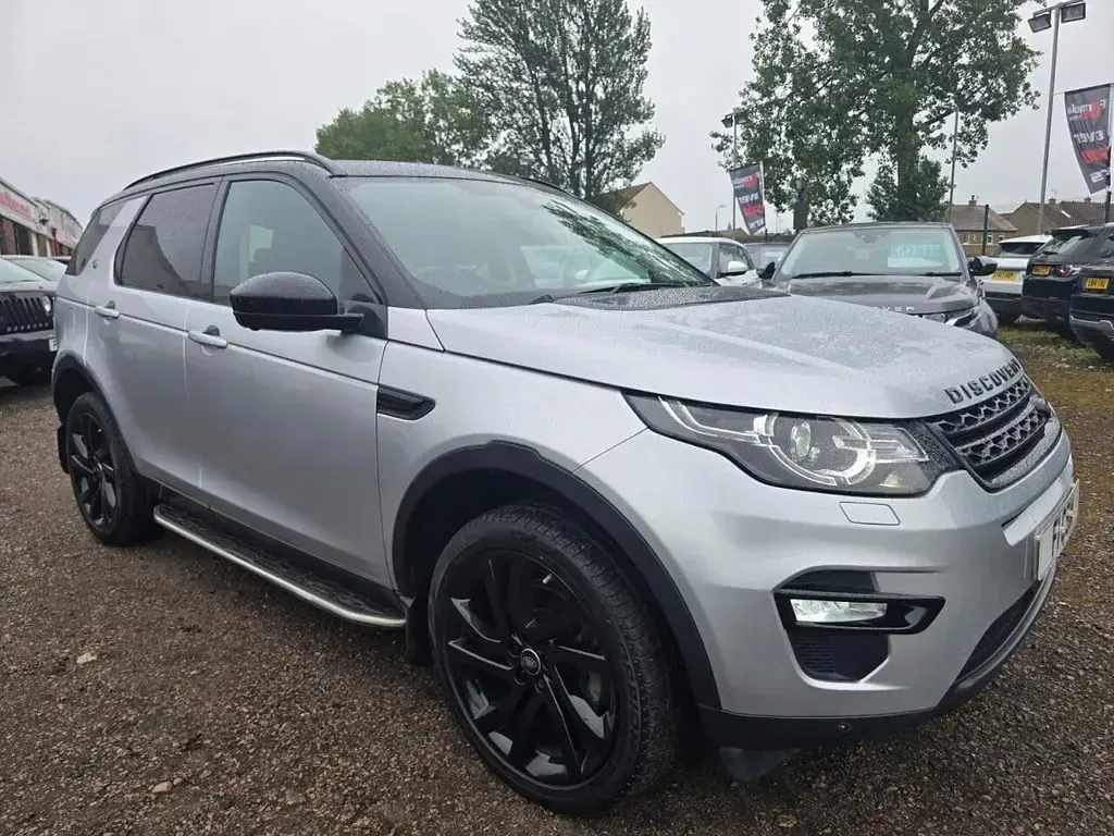 Used Land Rover Discovery 4 HSE 180 HP (132 kW) 2016 Silver SUV