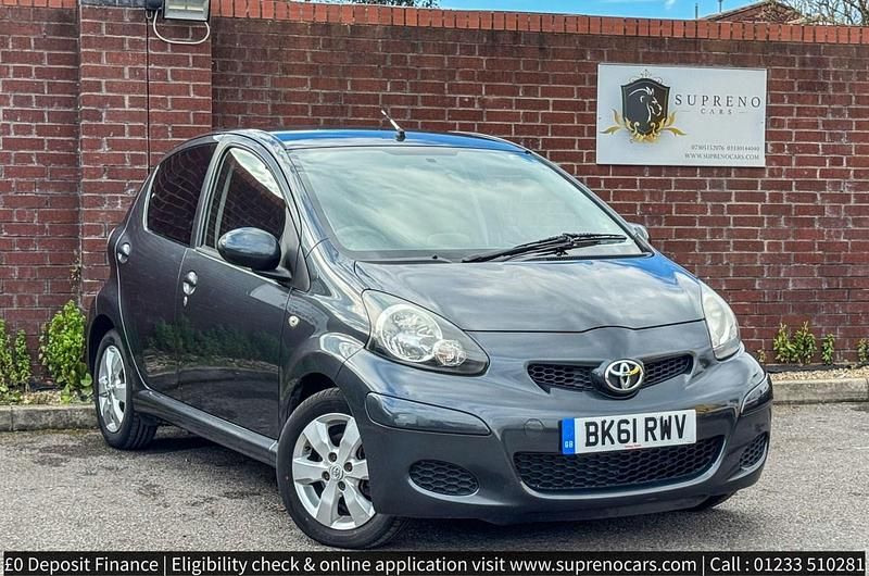 Used Toyota Aygo 68 HP (50 kW) 2011 Grey Hatchback