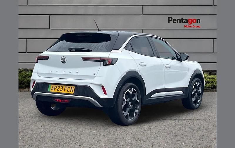 Used Vauxhall Mokka Ultimate 100 kW (136 HP) 2023 White SUV