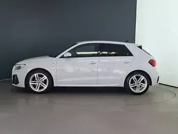 Used Audi A1 S-Line 95 HP (69 kW) 2023 White SUV