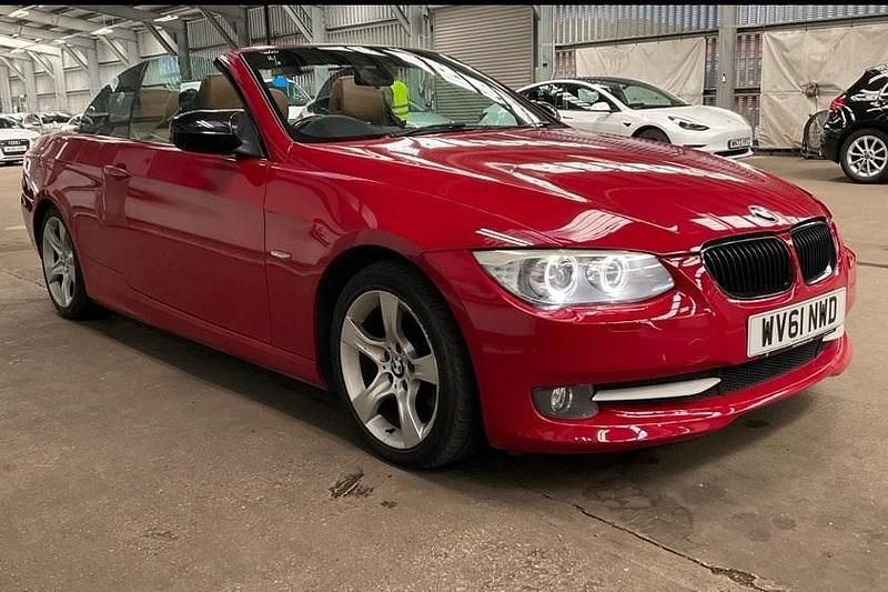 Red Used 2012 BMW 320 Cabriolet Cabriolet | £2,595 (Fair price) - Image 1/4