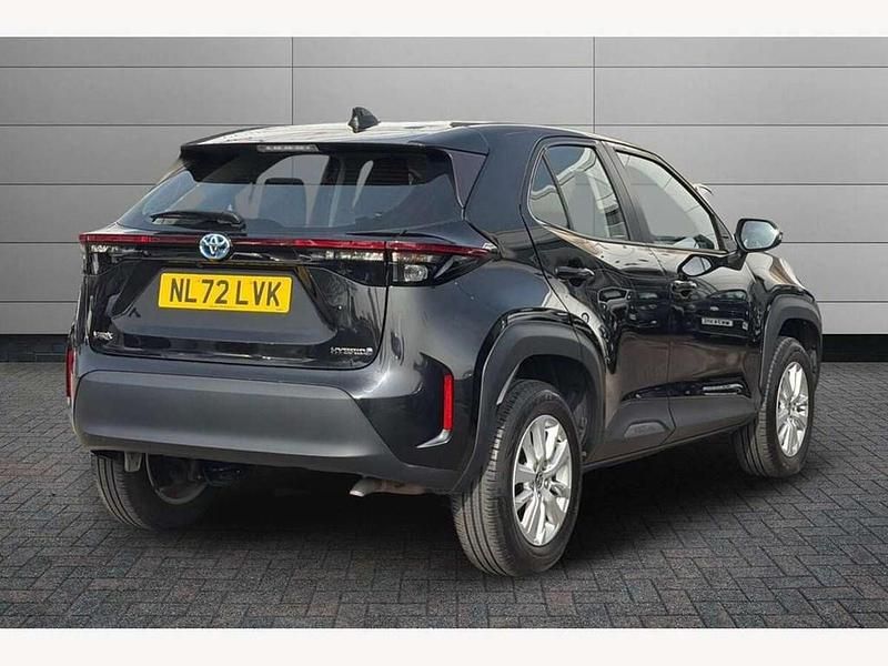 Used Toyota Yaris Cross 116 HP (85 kW) 2022 Black SUV