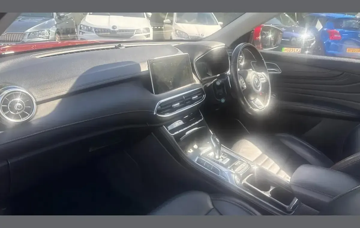 Used MG HS Exclusive 162 HP (119 kW) 2021 Red SUV