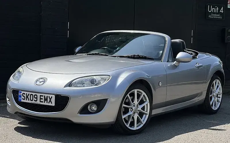 Used Mazda MX5 160 HP (117 kW) 2009 Silver Cabriolet