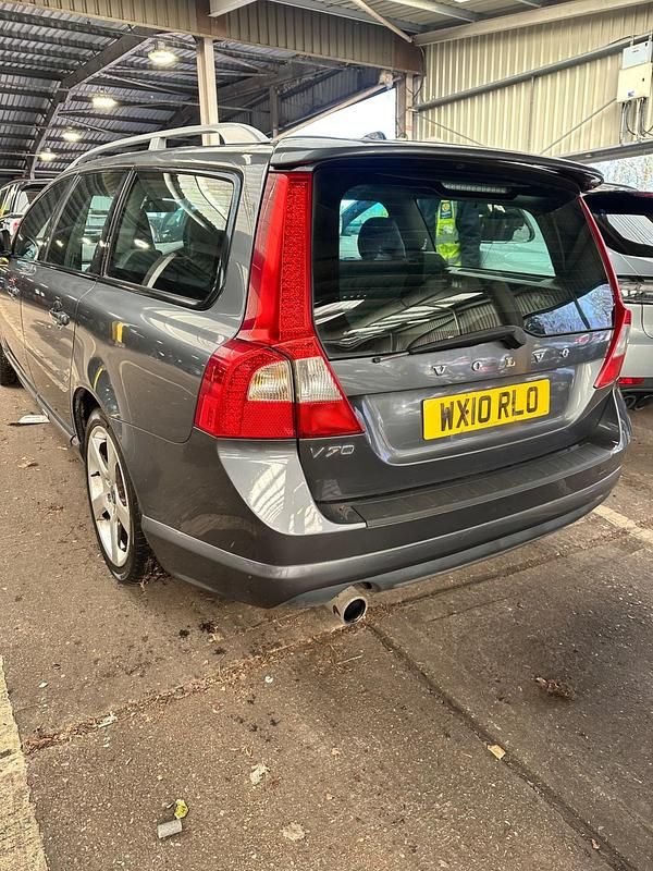 Used Volvo V70 R-Design 175 HP (128 kW) 2010 Grey Estate